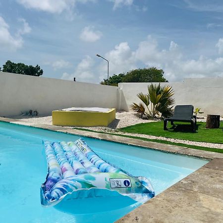 Hotel Bon Bini Kokolishi Willemstad Esterno foto