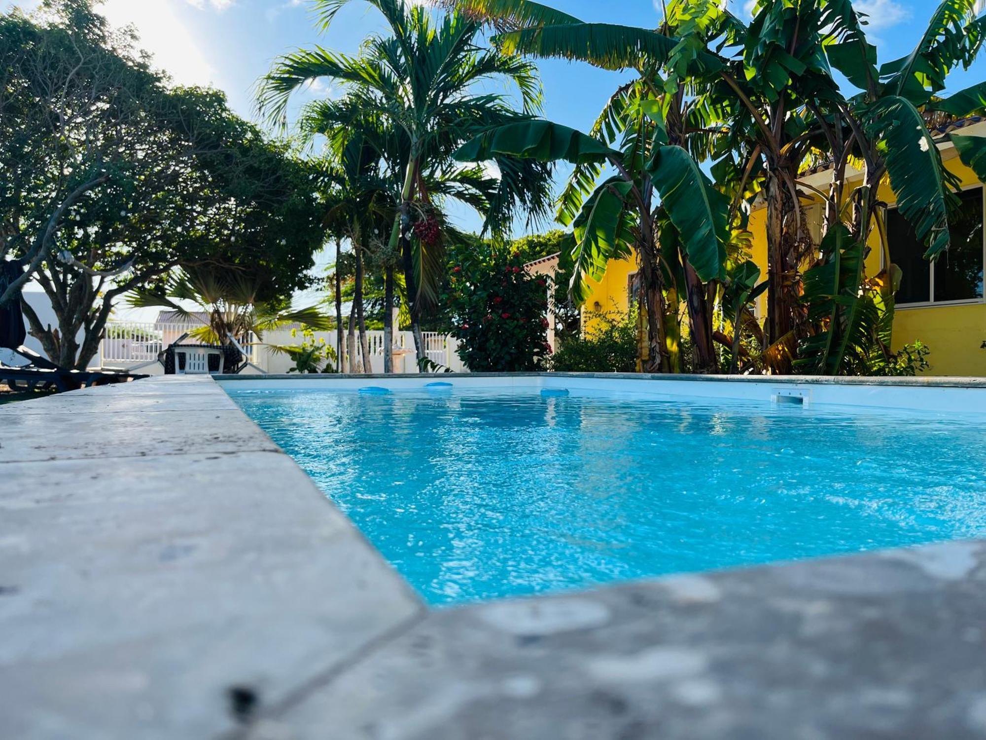 Hotel Bon Bini Kokolishi Willemstad Esterno foto